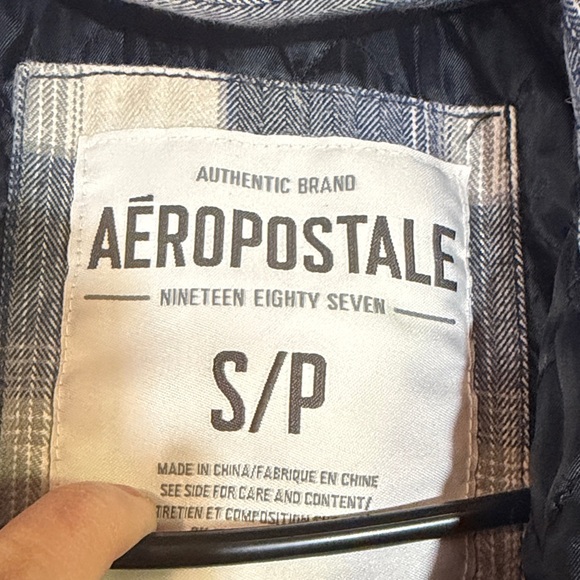 Aeropostale Men's Navy and White Plaid Shirt Jacket - Picture 2 of 3